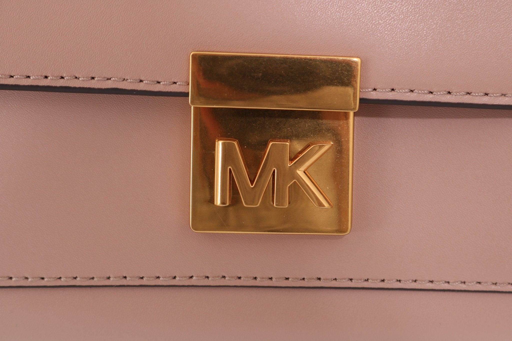 Michael Kors Pink MINDY Leather Shoulder Bag - Fizigo